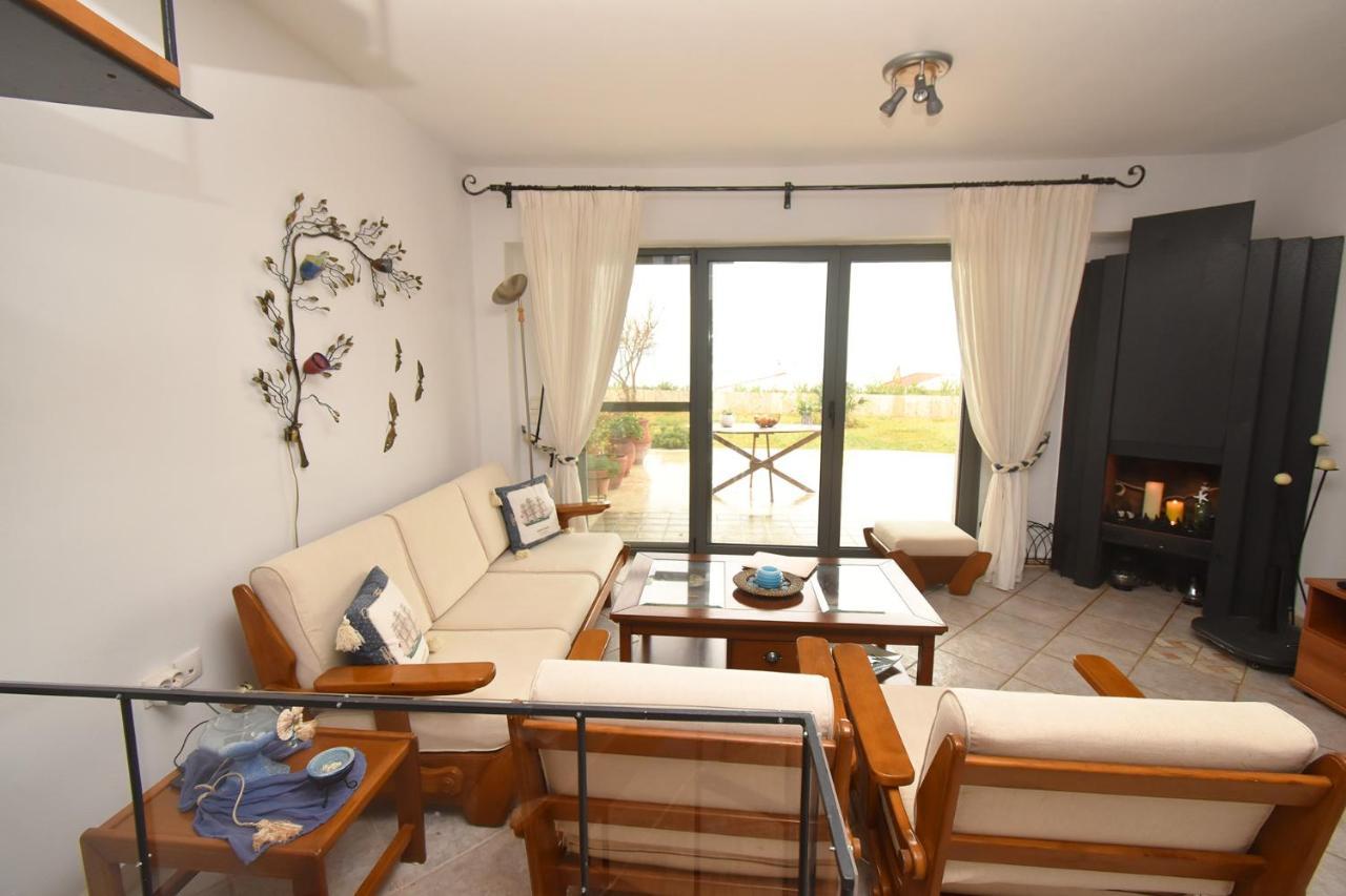 Olia Sea View Shared Pool Villa, Néa Fókaia Exterior foto